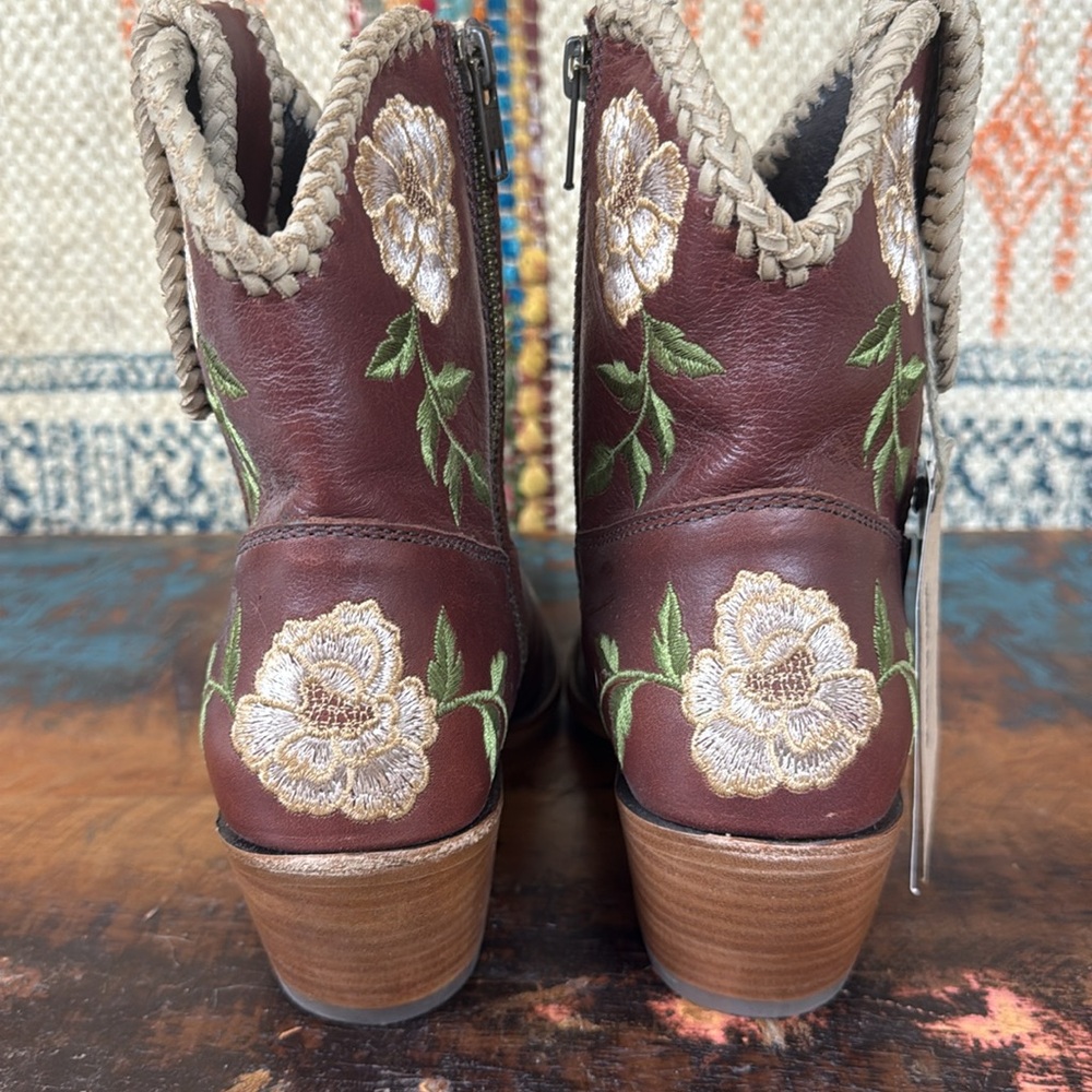 Liberty Black Stitched Embroidered Boots. New with tags. - Picture 4 of 9